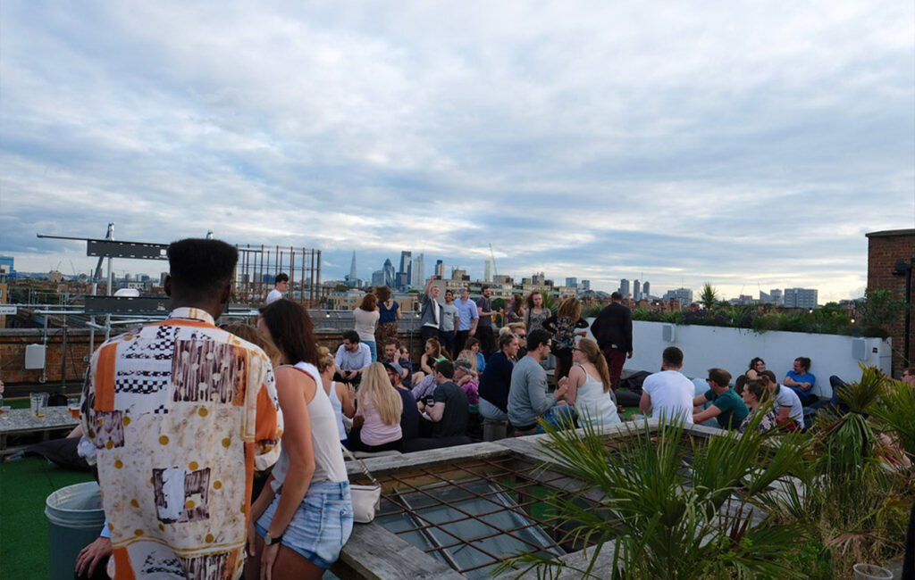 15 Rooftop Bars à Londres à Découvrir en 2025 - Netil360