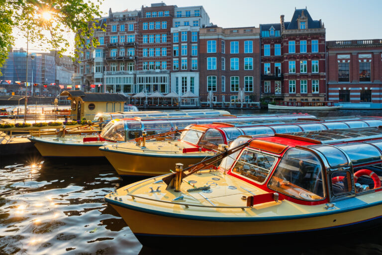 Votre Guide Ultime pour les 10 Incontournables à Amsterdam!