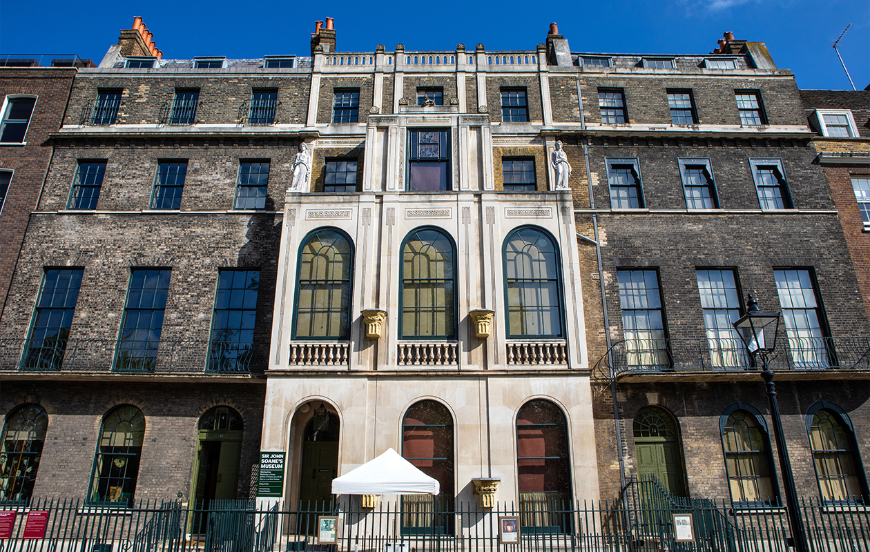 Sir John Soane’s Museum : Un Cabinet de Curiosités Hors du Temps
